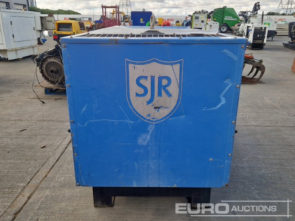 SDMO 17kVA Generator, 4 Cylinder Engine - Groupe électrogène: photos 2 SDMO 17kVA Generator, 4 Cylinder Engine - Groupe électrogène: photos 2