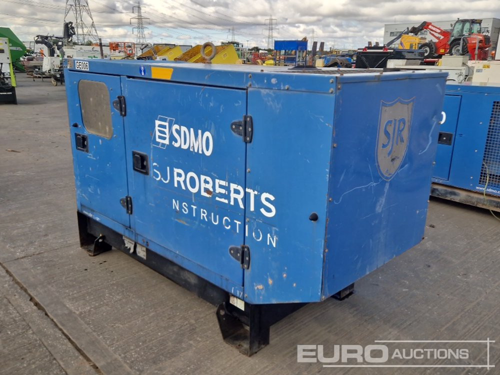 SDMO 17kVA Generator, 4 Cylinder Engine - Groupe électrogène: photos 1 SDMO 17kVA Generator, 4 Cylinder Engine - Groupe électrogène: photos 1