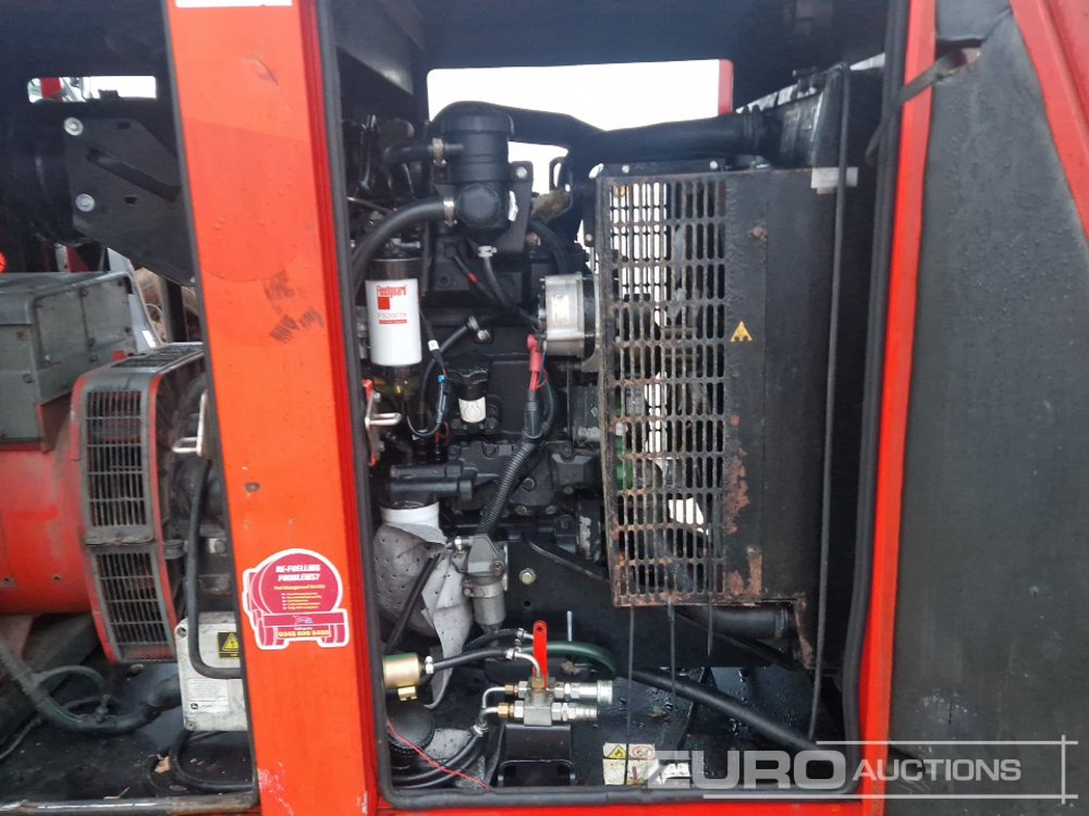 Groupe électrogène SDMO R110: photos 18 Groupe électrogène SDMO R110: photos 18