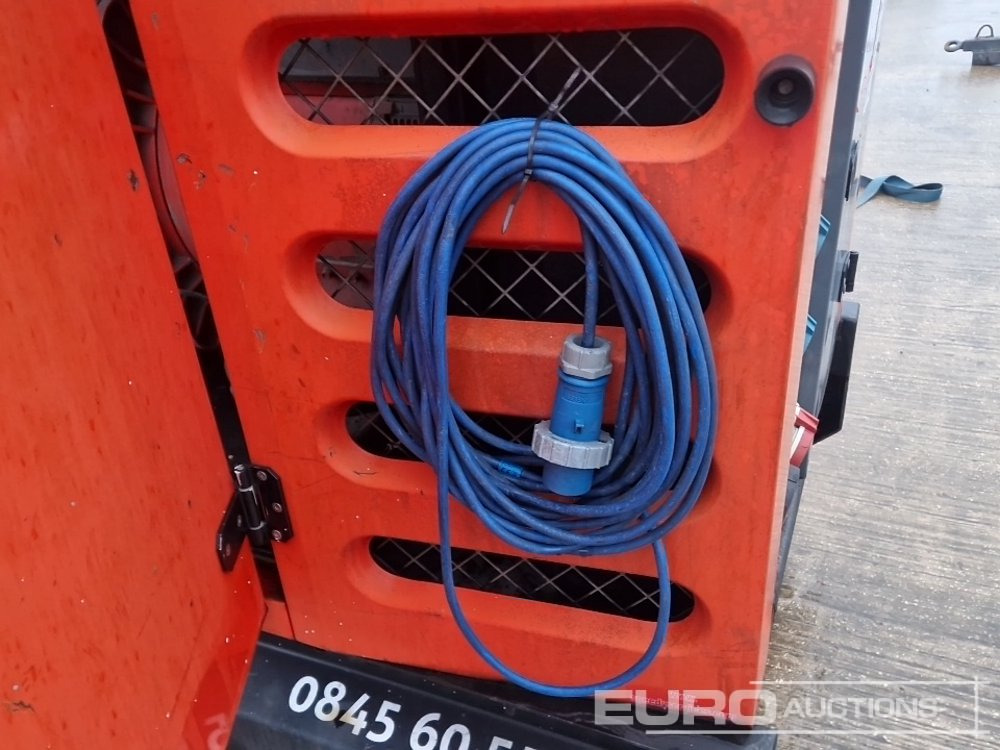 Groupe électrogène SDMO R110: photos 9 Groupe électrogène SDMO R110: photos 9