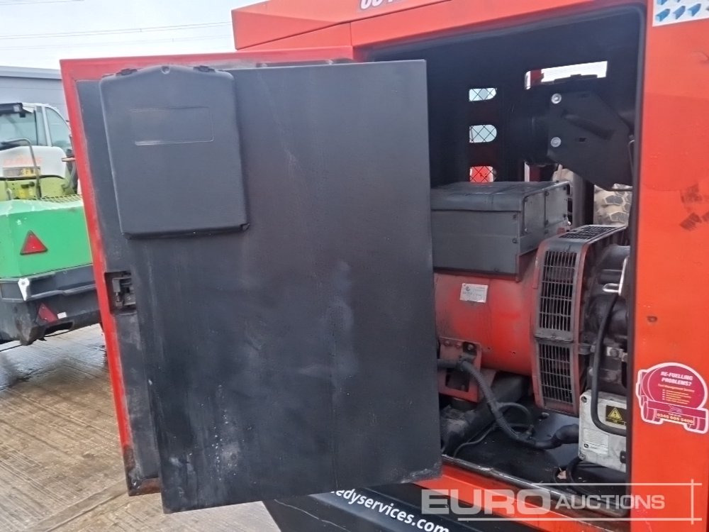 Groupe électrogène SDMO R110: photos 13 Groupe électrogène SDMO R110: photos 13