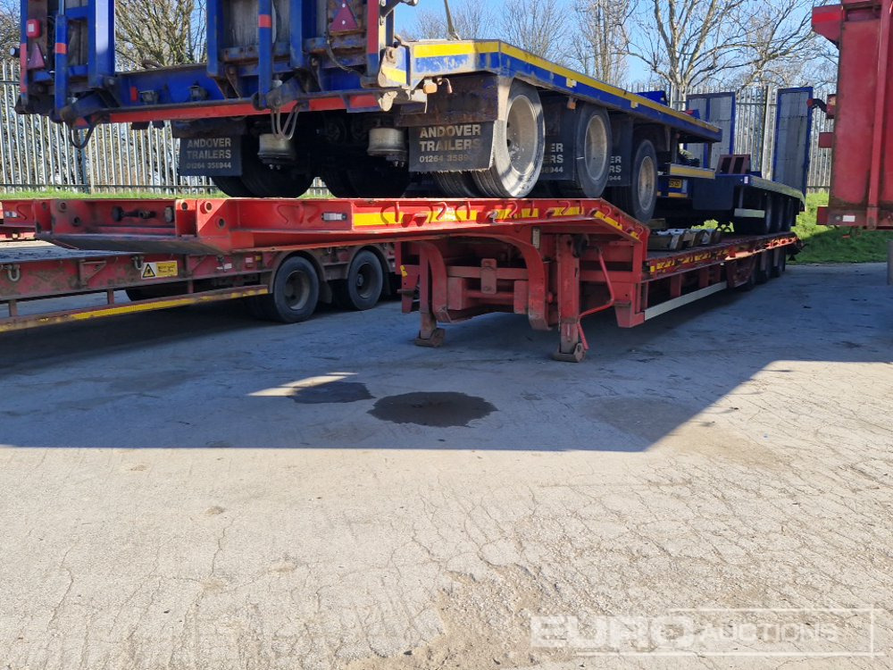 SM TRAILERS Tri Axle Extendable Stepframe Low Loader Trailer, Neck Ramps, Wheel Wells, Tail Ramps - Semi-remorque surbaissé: photos 1 SM TRAILERS Tri Axle Extendable Stepframe Low Loader Trailer, Neck Ramps, Wheel Wells, Tail Ramps - Semi-remorque surbaissé: photos 1