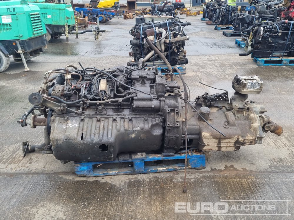 Scania 6 Cylinder Engine, Gearbox - Moteur: photos 2 Scania 6 Cylinder Engine, Gearbox - Moteur: photos 2