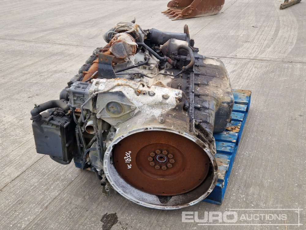 Scania 6 Cylinder Engine - Moteur: photos 4 Scania 6 Cylinder Engine - Moteur: photos 4