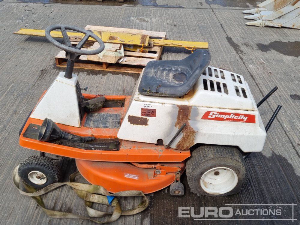Simplicity Ride On Lawnmower - Motofaucheuse: photos 2 Simplicity Ride On Lawnmower - Motofaucheuse: photos 2