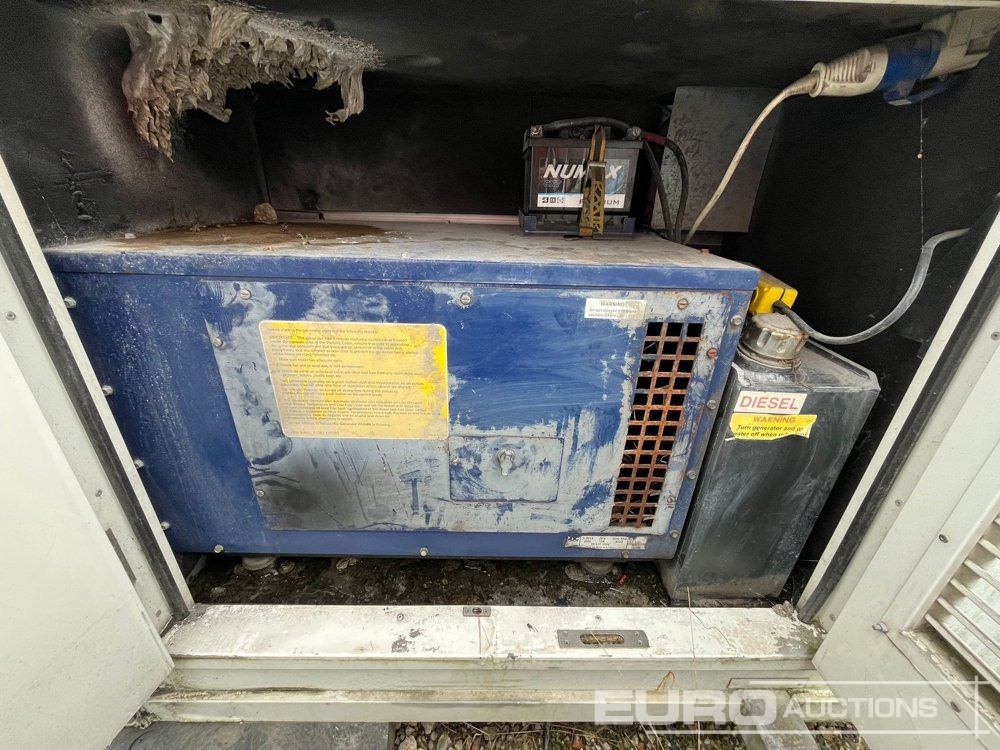 Single Axle Welfare Unit, Toilet, Drying Room, 3.3kVA Generator (Sold Off Site, Situated at Lyncastle Rd, Barleycastle Trading Estate, Warrington WA4 4RE, Contact James Turner 0044 7796 615 692 For Mo - Conteneur maritime: photos 5 Single Axle Welfare Unit, Toilet, Drying Room, 3.3kVA Generator (Sold Off Site, Situated at Lyncastle Rd, Barleycastle Trading Estate, Warrington WA4 4RE, Contact James Turner 0044 7796 615 692 For Mo - Conteneur maritime: photos 5