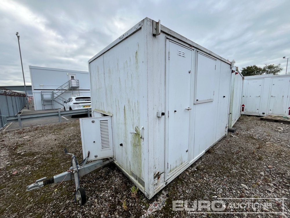 Single Axle Welfare Unit, Toilet, Drying Room, 3.3kVA Generator (Sold Off Site, Situated at Lyncastle Rd, Barleycastle Trading Estate, Warrington WA4 4RE, Contact James Turner 0044 7796 615 692 For Mo - Conteneur maritime: photos 4 Single Axle Welfare Unit, Toilet, Drying Room, 3.3kVA Generator (Sold Off Site, Situated at Lyncastle Rd, Barleycastle Trading Estate, Warrington WA4 4RE, Contact James Turner 0044 7796 615 692 For Mo - Conteneur maritime: photos 4
