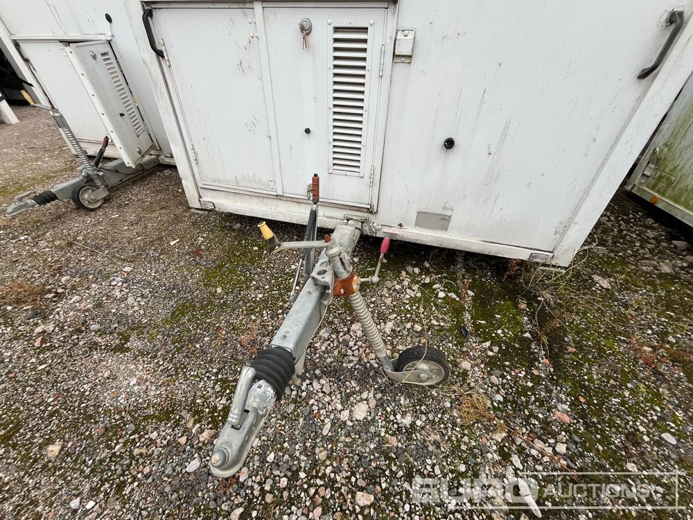 Single Axle Welfare Unit, Toilet, Drying Room, 3.3kVA Generator (Sold Off Site, Situated at Lyncastle Rd, Barleycastle Trading Estate, Warrington WA4 4RE, Contact James Turner 0044 7796 615 692 For Mo - Conteneur maritime: photos 2 Single Axle Welfare Unit, Toilet, Drying Room, 3.3kVA Generator (Sold Off Site, Situated at Lyncastle Rd, Barleycastle Trading Estate, Warrington WA4 4RE, Contact James Turner 0044 7796 615 692 For Mo - Conteneur maritime: photos 2