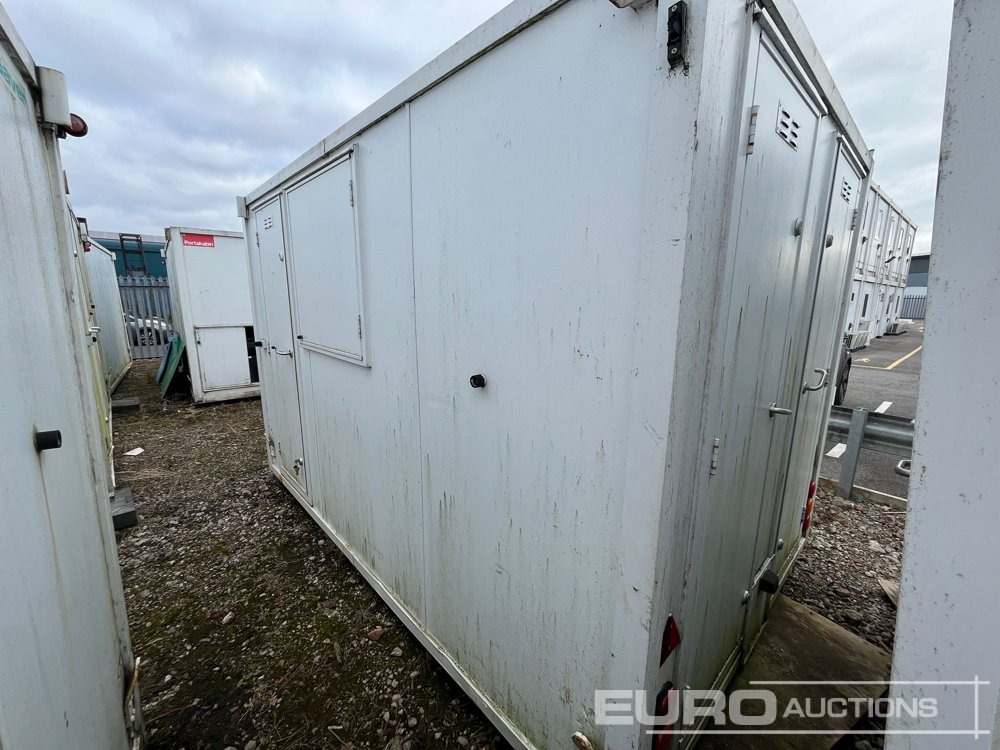 Single Axle Welfare Unit, Toilet, Drying Room, 3.3kVA Generator (Sold Off Site, Situated at Lyncastle Rd, Barleycastle Trading Estate, Warrington WA4 4RE, Contact James Turner 0044 7796 615 692 For Mo - Conteneur maritime: photos 2 Single Axle Welfare Unit, Toilet, Drying Room, 3.3kVA Generator (Sold Off Site, Situated at Lyncastle Rd, Barleycastle Trading Estate, Warrington WA4 4RE, Contact James Turner 0044 7796 615 692 For Mo - Conteneur maritime: photos 2