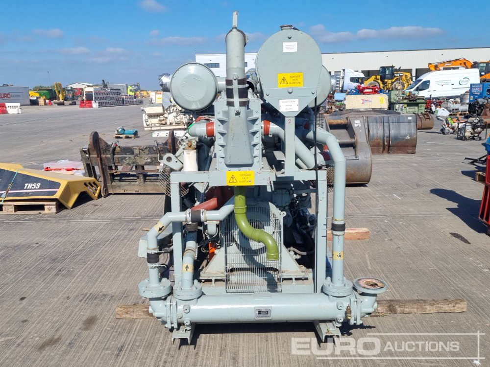 Stamford 288kVA Skid Mounted Generator, Rolls-Royce V8 Engine - Groupe électrogène: photos 4 Stamford 288kVA Skid Mounted Generator, Rolls-Royce V8 Engine - Groupe électrogène: photos 4