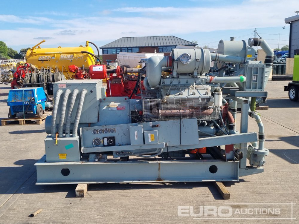 Stamford 288kVA Skid Mounted Generator, Rolls-Royce V8 Engine - Groupe électrogène: photos 2 Stamford 288kVA Skid Mounted Generator, Rolls-Royce V8 Engine - Groupe électrogène: photos 2