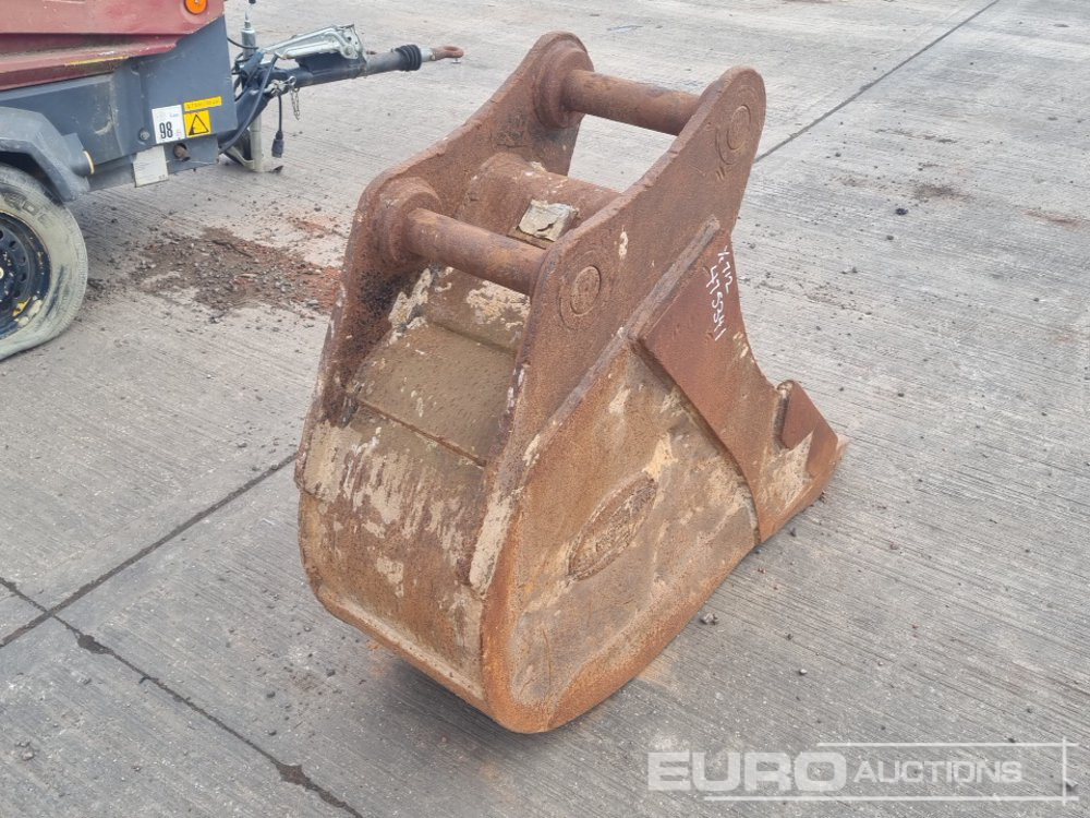 Godet Strickland 18" Ditching Bucket 65mm Pin to suit 13 Ton Excavator: photos 7