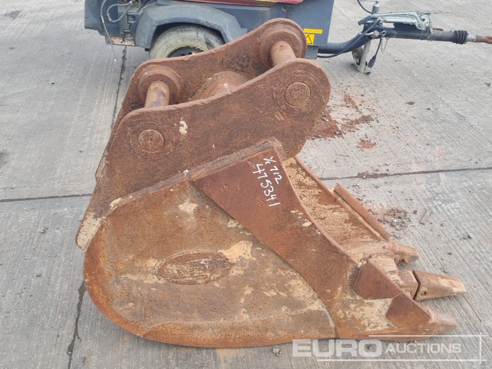 Godet Strickland 18" Ditching Bucket 65mm Pin to suit 13 Ton Excavator: photos 8