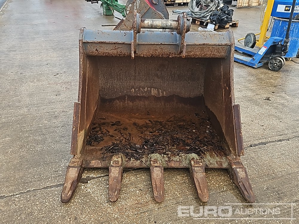 Strickland 48" Digging Bucket 65mm Pin to suit 13 Ton Excavator - Godet: photos 2 Strickland 48" Digging Bucket 65mm Pin to suit 13 Ton Excavator - Godet: photos 2