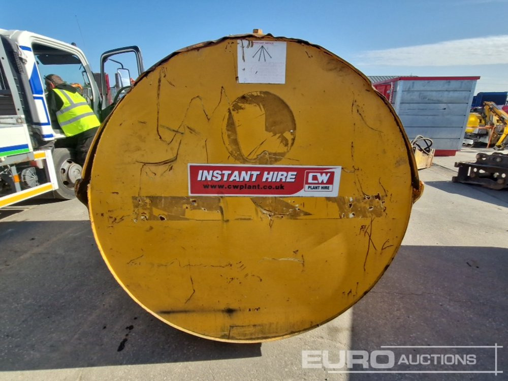 Taylor engineering 2183 Litre Static Bunded Fuel Bowser, Manual Pump - Cuve de stockage: photos 4 Taylor engineering 2183 Litre Static Bunded Fuel Bowser, Manual Pump - Cuve de stockage: photos 4