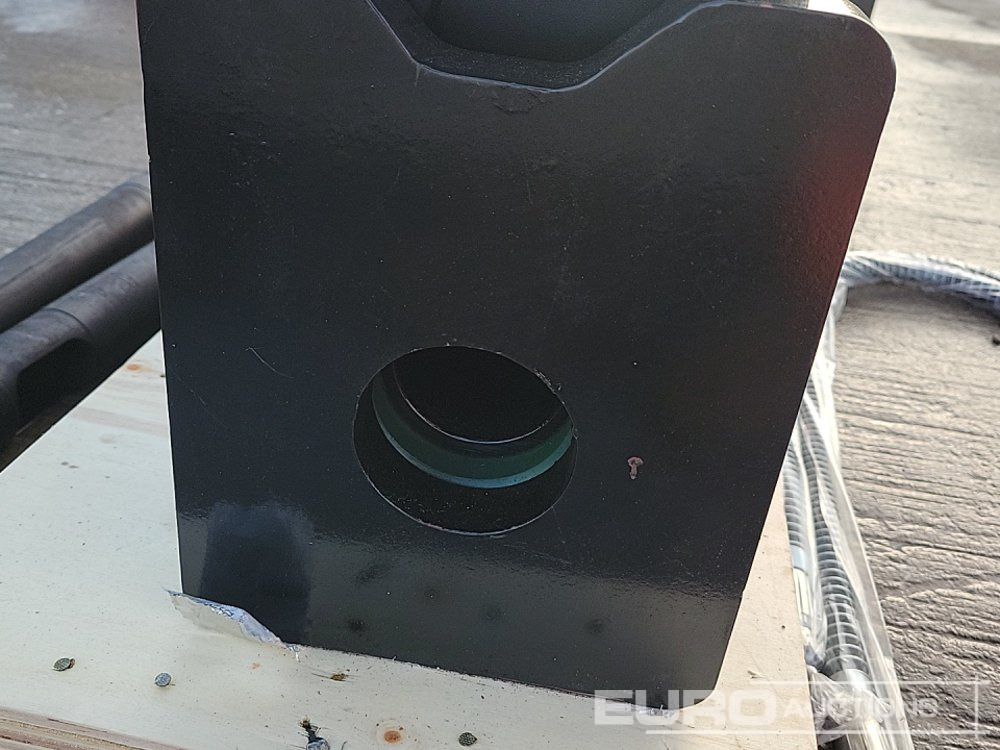 Marteau hydraulique Unused 2025 Komak KKB300S: photos 11 Marteau hydraulique Unused 2025 Komak KKB300S: photos 11