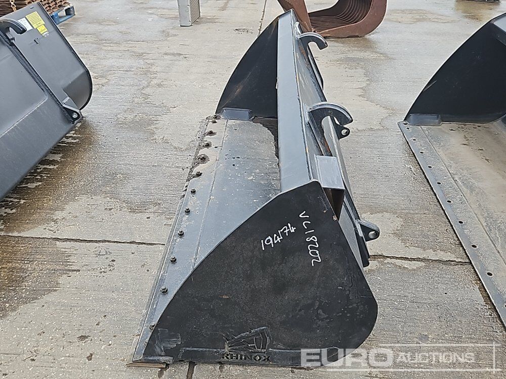 Unused 2025 Rhinox 90" Loading Bucket to suit Telehandler - Godet: photos 2 Unused 2025 Rhinox 90" Loading Bucket to suit Telehandler - Godet: photos 2