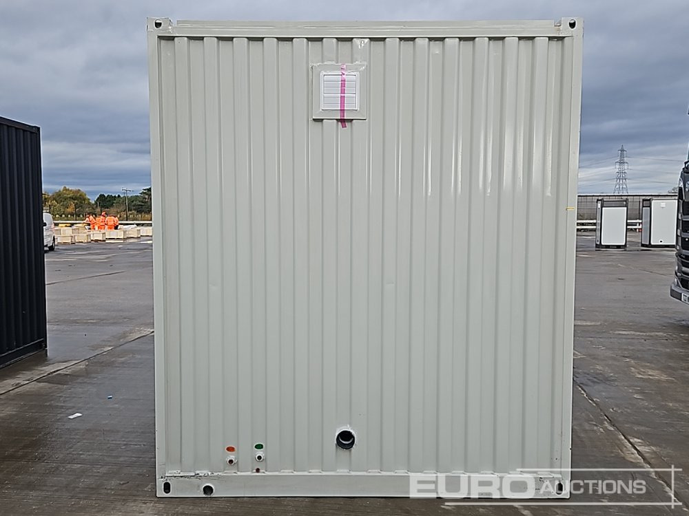 Unused 2025 Toilet & Shower Unit (Cannot Be Reconsigned) - Conteneur maritime: photos 4 Unused 2025 Toilet & Shower Unit (Cannot Be Reconsigned) - Conteneur maritime: photos 4