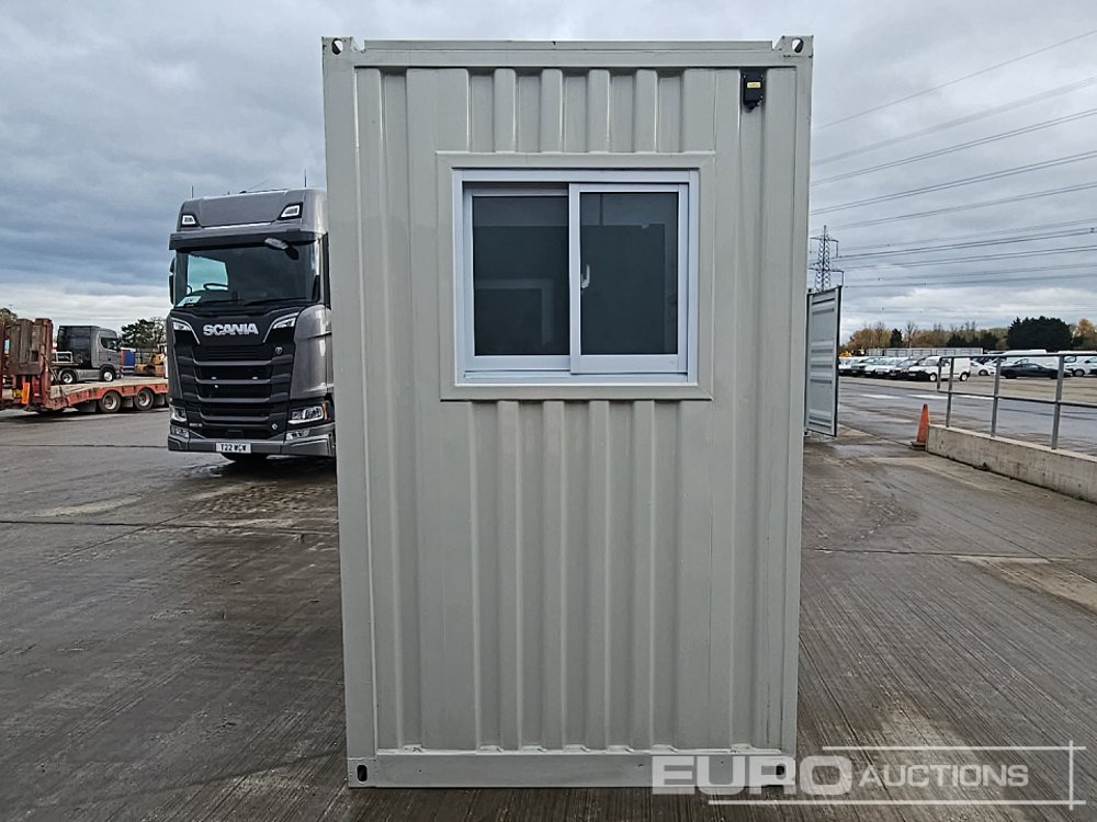 Unused 2025 Toilet & Shower Unit (Cannot Be Reconsigned) - Conteneur maritime: photos 2 Unused 2025 Toilet & Shower Unit (Cannot Be Reconsigned) - Conteneur maritime: photos 2