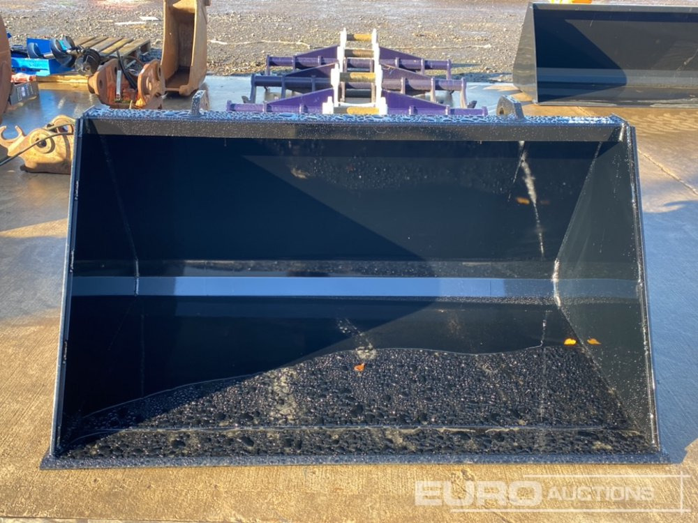 Godet neuf Unused 66" Loader Bucket to suit JCB Telehandler: photos 8