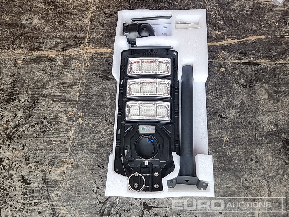 Unused AI Solar Security Camera & LED Light - Matériel de chantier: photos 2 Unused AI Solar Security Camera & LED Light - Matériel de chantier: photos 2