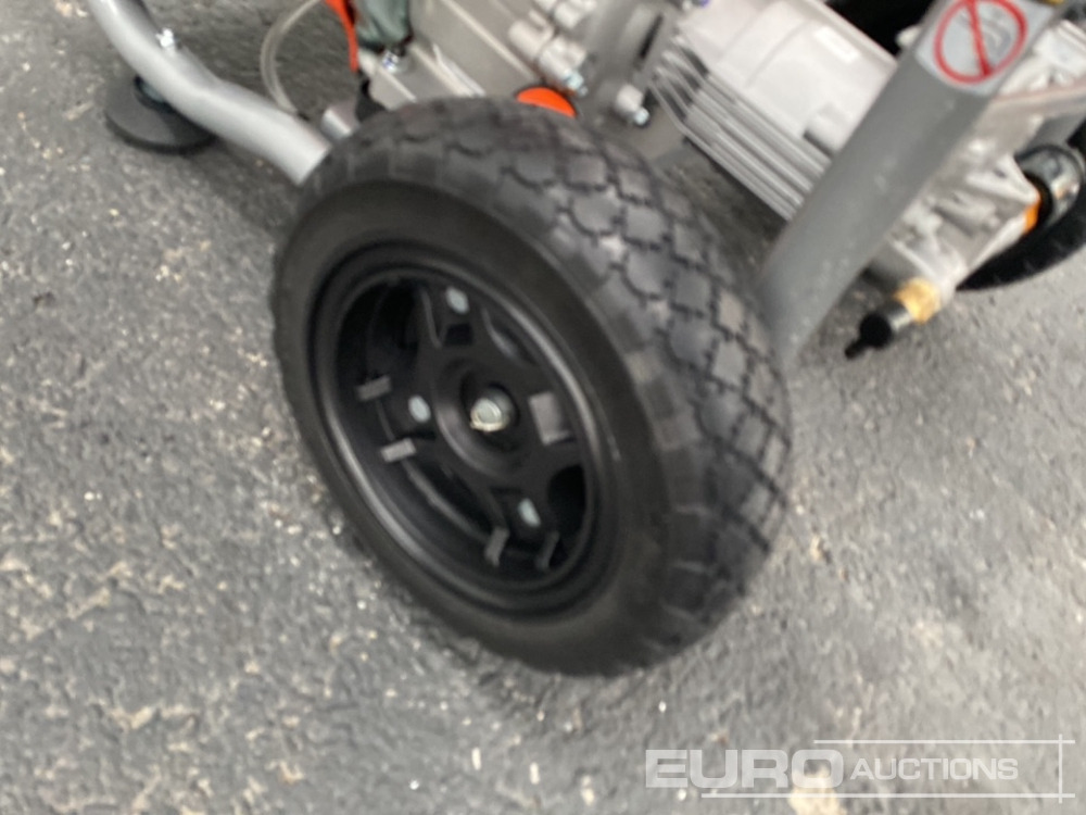 Unused Daewoo DGPW3100H-K 5.8Hp Petrol Pressure Washer - Nettoyeur haute pression: photos 5 Unused Daewoo DGPW3100H-K 5.8Hp Petrol Pressure Washer - Nettoyeur haute pression: photos 5