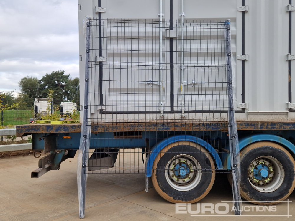Matériel de chantier Unused Galvanised & Powder Coated Heavy Duty (5mm) Wire Mesh Fencing, 25 x H2.4m x W2.2m Panels, 26 x 60mm x 60mm x3m Posts, with Fittings (Black): photos 20