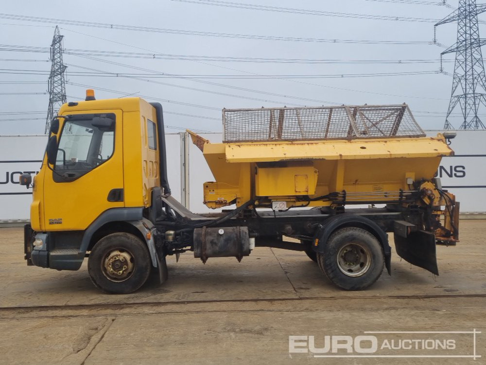 2003 DAF LF45.150 - Véhicule de voirie/ Spécial: photos 2 2003 DAF LF45.150 - Véhicule de voirie/ Spécial: photos 2