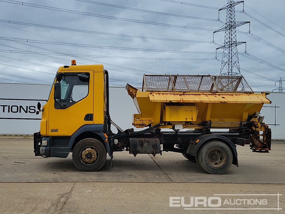 2003 DAF LF45.150 - Véhicule de voirie/ Spécial: photos 2 2003 DAF LF45.150 - Véhicule de voirie/ Spécial: photos 2