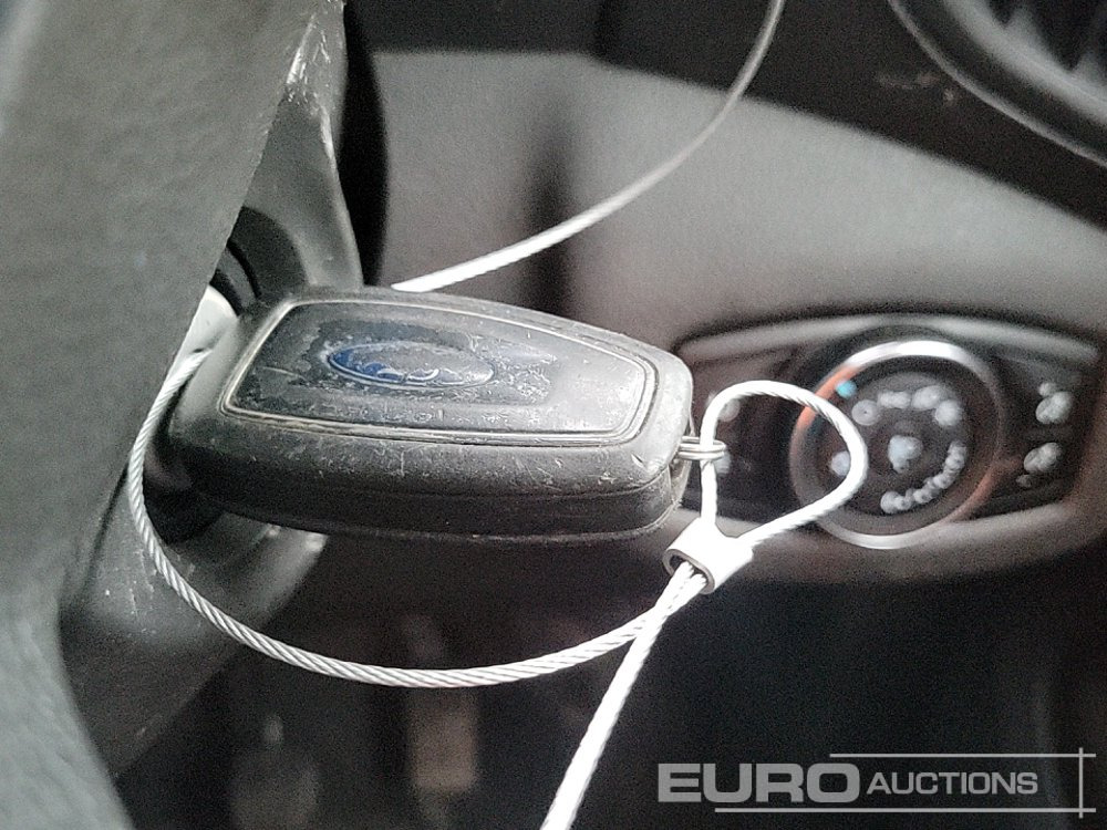 Véhicule utilitaire 2016 Ford Transit Connect: photos 38