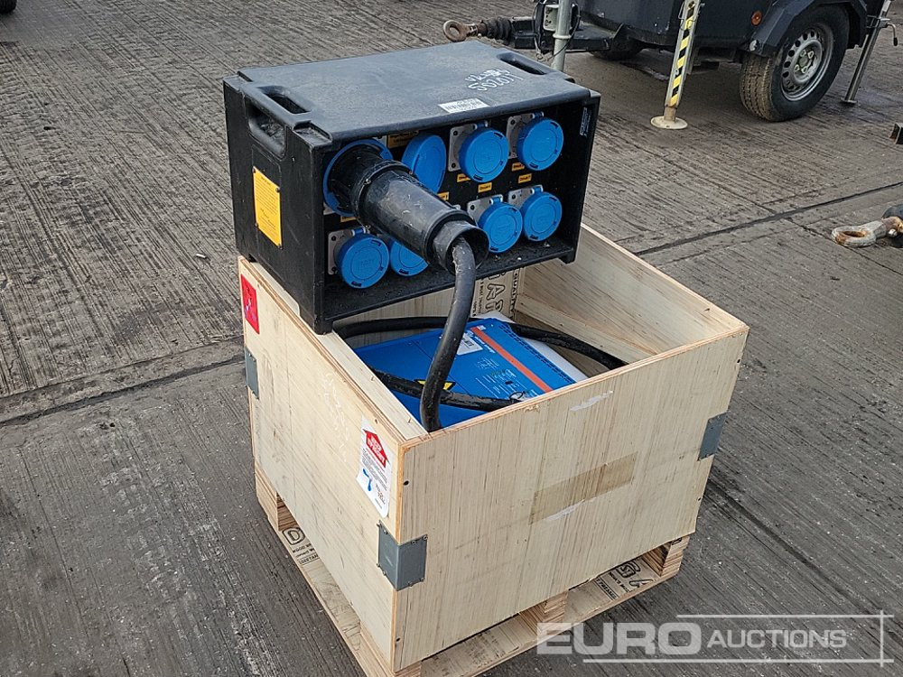 Victron Energy 230Volt Charger/Inverter & 230 Volt Power Distribution Box - Matériel de chantier: photos 3 Victron Energy 230Volt Charger/Inverter & 230 Volt Power Distribution Box - Matériel de chantier: photos 3