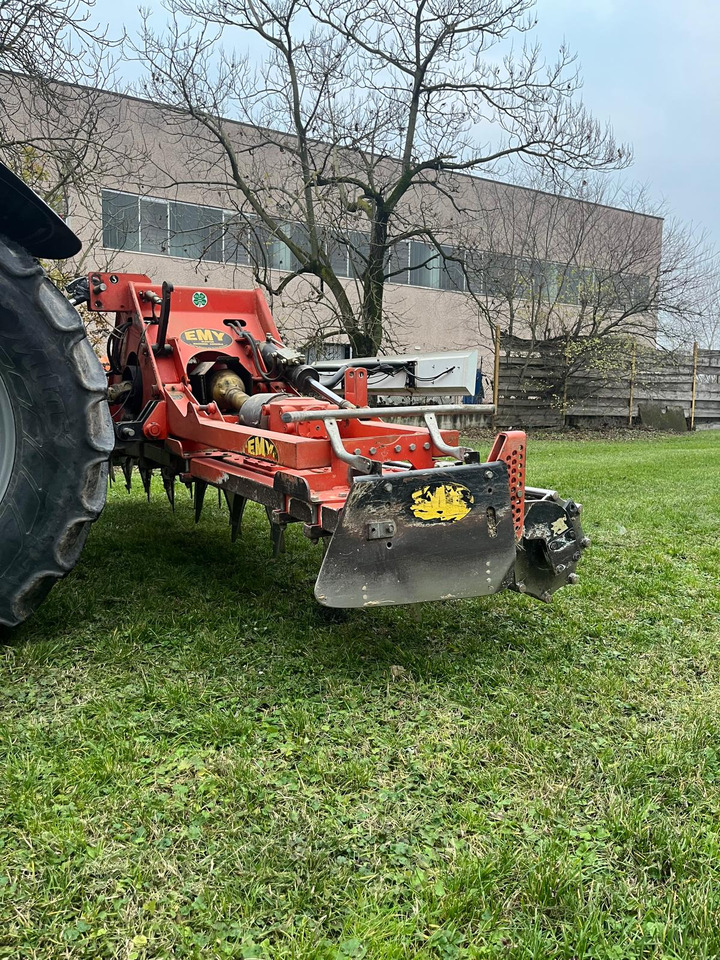 Erpice rotante usato Emy Elenfer CL400 - Herse rotative: photos 3 Erpice rotante usato Emy Elenfer CL400 - Herse rotative: photos 3