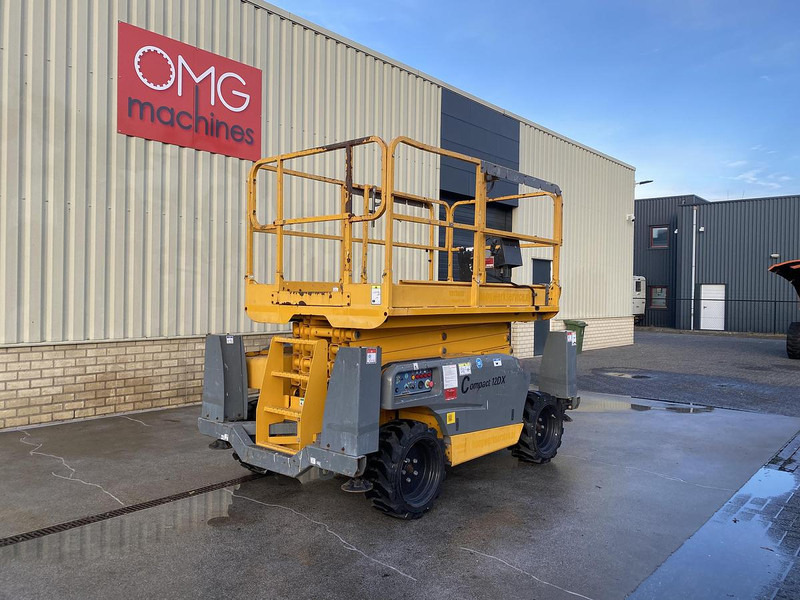 Haulotte Compact 12DX, Schaar hoogwerker, 4X4 Diesel - Nacelle: photos 2 Haulotte Compact 12DX, Schaar hoogwerker, 4X4 Diesel - Nacelle: photos 2