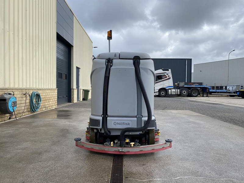 Nilfisk SC6500 1300C, Veeg- Schrobmachine - Autolaveuse: photos 3 Nilfisk SC6500 1300C, Veeg- Schrobmachine - Autolaveuse: photos 3