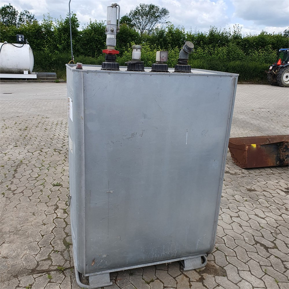 ABC 1000 Liter - Cuve de stockage: photos 1 ABC 1000 Liter - Cuve de stockage: photos 1