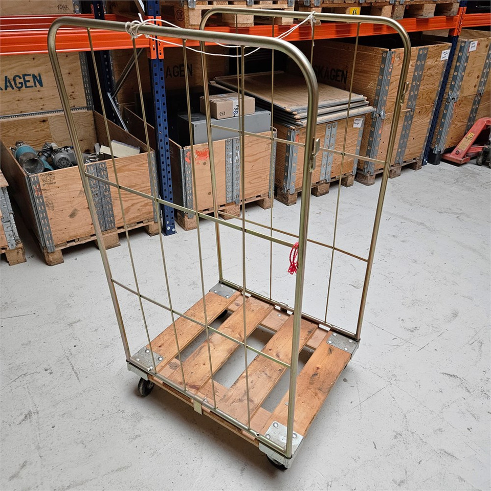 ABC 80/70/153 - Matériel de magasinage: photos 1 ABC 80/70/153 - Matériel de magasinage: photos 1