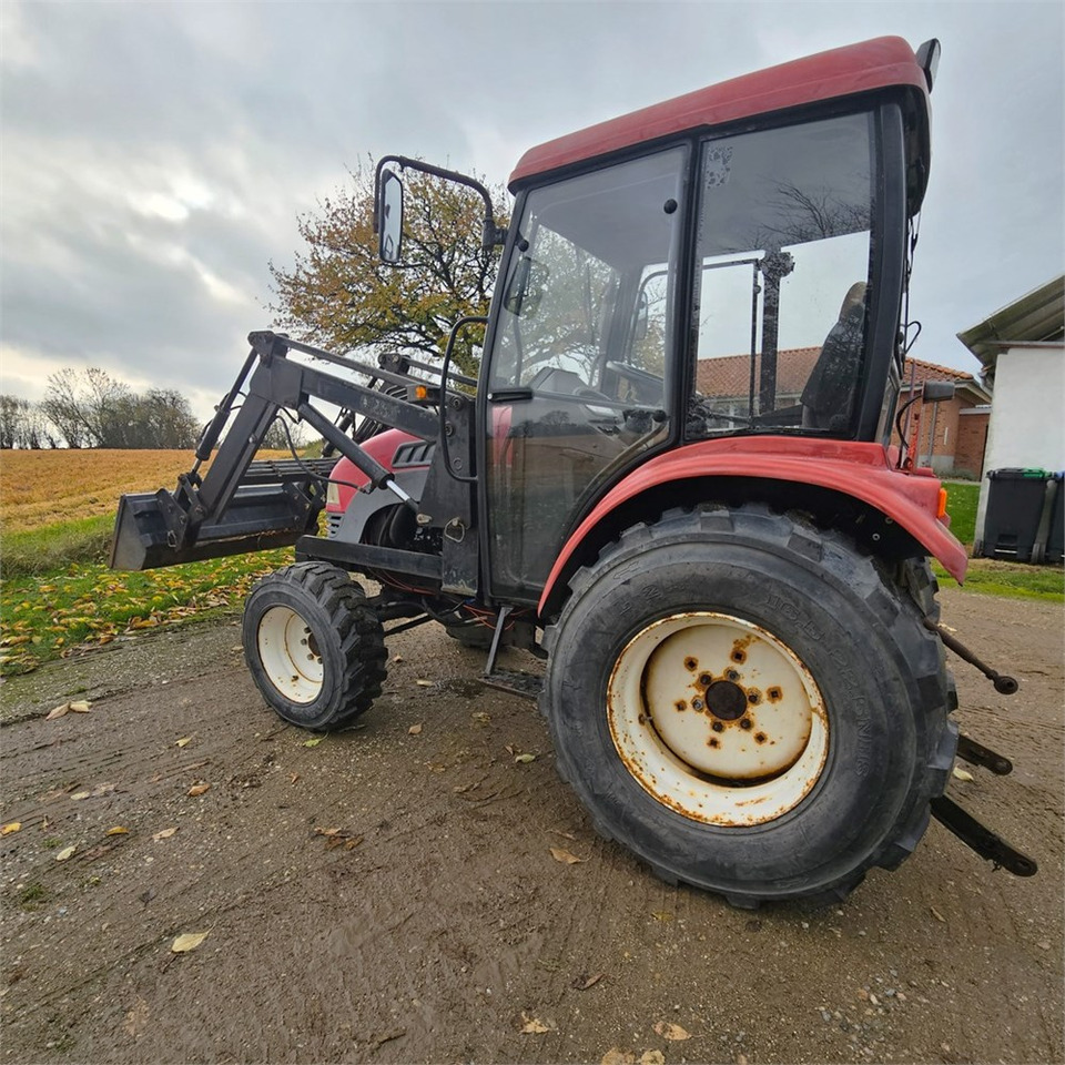 ABC Impodan DF404 - Tracteur agricole: photos 4 ABC Impodan DF404 - Tracteur agricole: photos 4