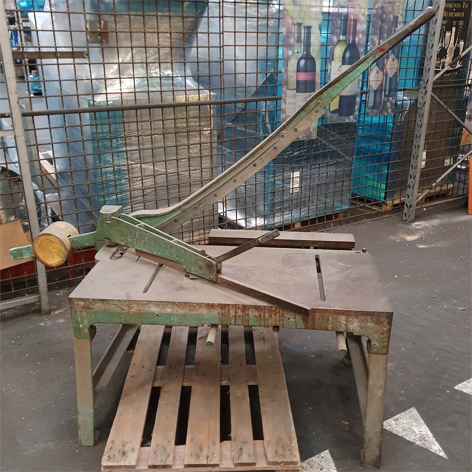 ABC JER - Machine-outil: photos 3 ABC JER - Machine-outil: photos 3