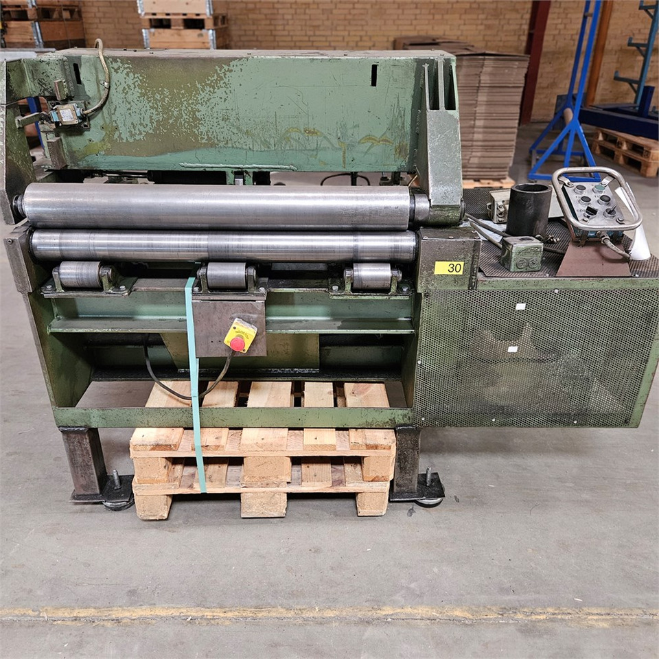 ABC PM - Machine-outil: photos 2 ABC PM - Machine-outil: photos 2