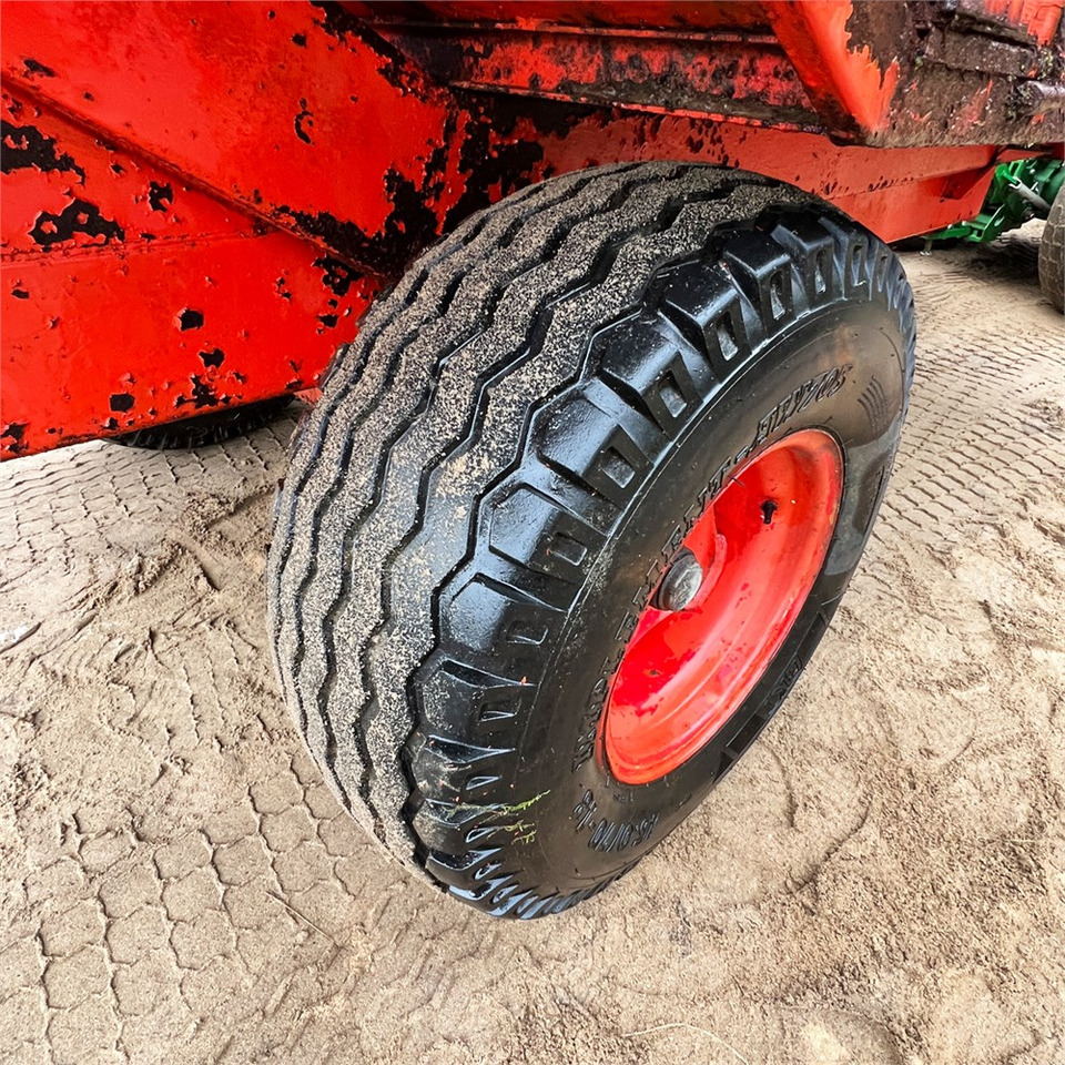 Benne agricole ABC Tipper: photos 18 Benne agricole ABC Tipper: photos 18