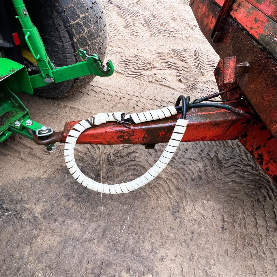 Benne agricole ABC Tipper: photos 10 Benne agricole ABC Tipper: photos 10