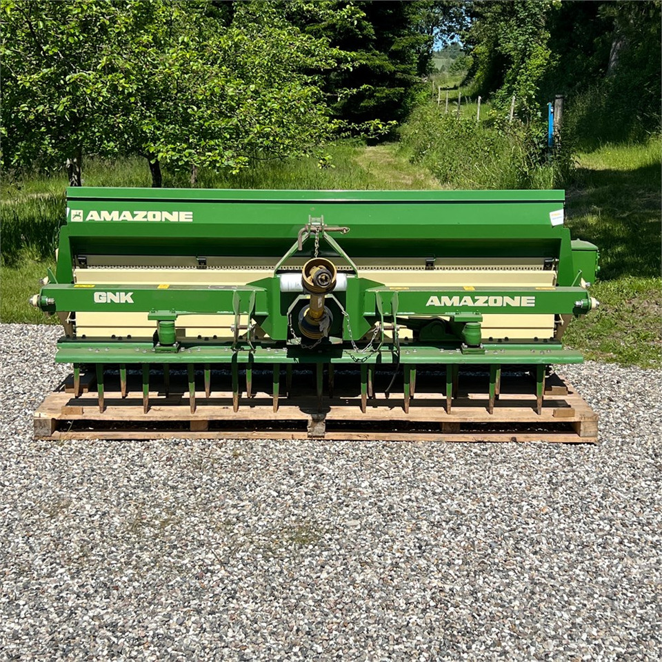 Amazone GNK S25 - Semoir/ Planteuse: photos 2 Amazone GNK S25 - Semoir/ Planteuse: photos 2