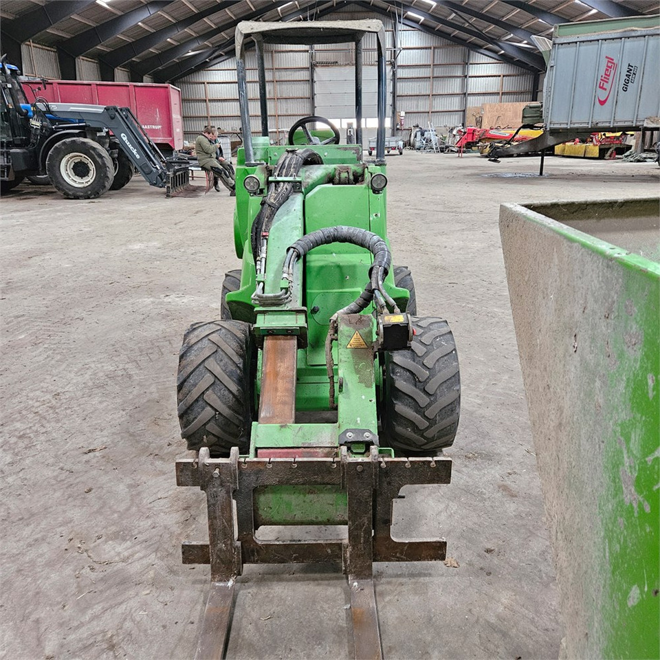 Avant R35 - M635RIMCT - Chargeuse sur pneus: photos 2 Avant R35 - M635RIMCT - Chargeuse sur pneus: photos 2