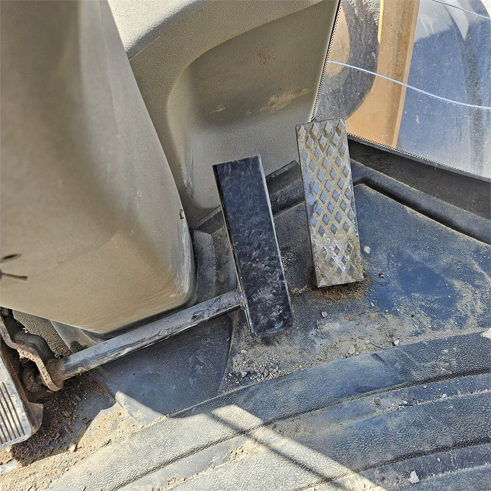 Chargeuse sur pneus Case 921 E: photos 22