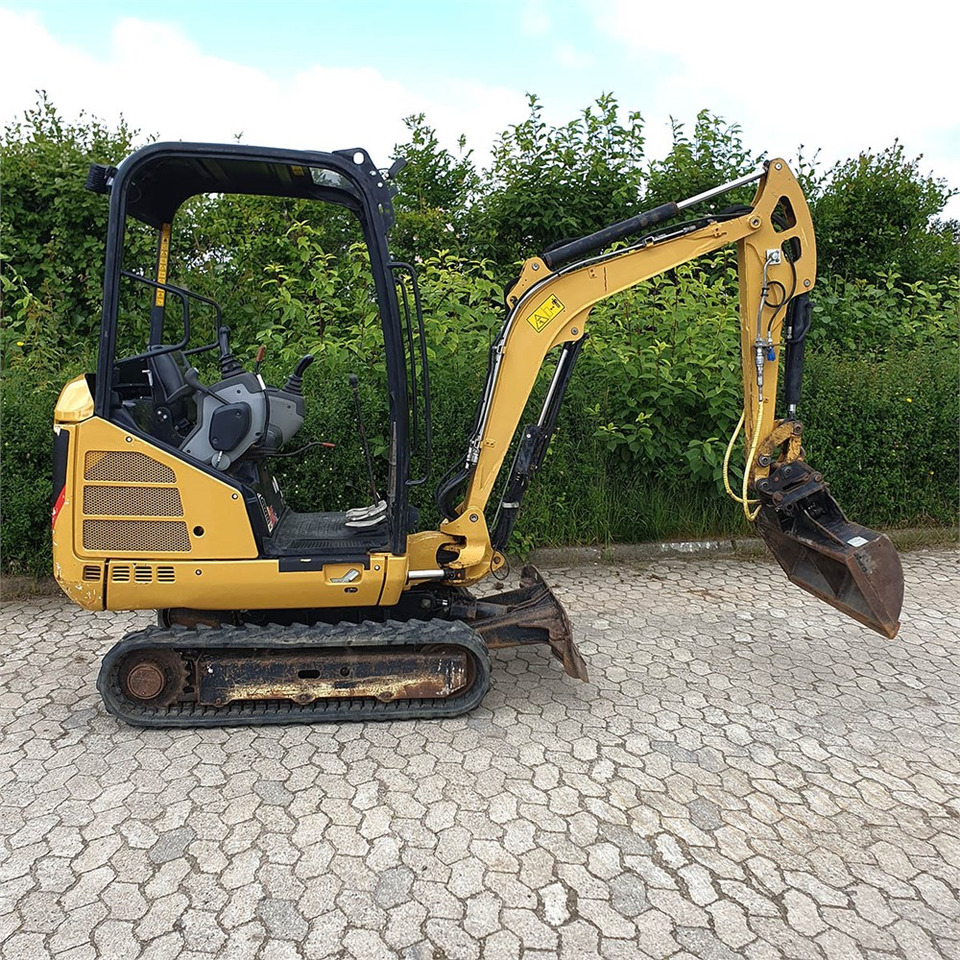 Mini pelle Caterpillar 301.7 D: photos 11