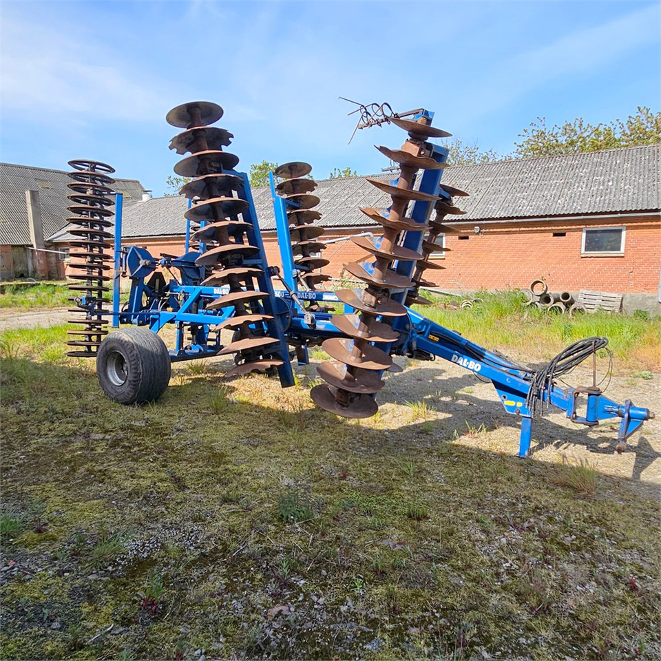 Dalbo AXR-H 500 - Cover crop: photos 2 Dalbo AXR-H 500 - Cover crop: photos 2