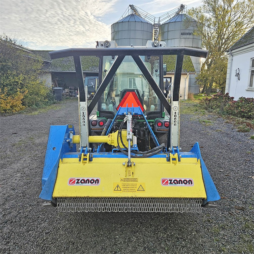 Ferrari Ferrari VEGA 95 Duelstearing - Tracteur agricole: photos 3 Ferrari Ferrari VEGA 95 Duelstearing - Tracteur agricole: photos 3