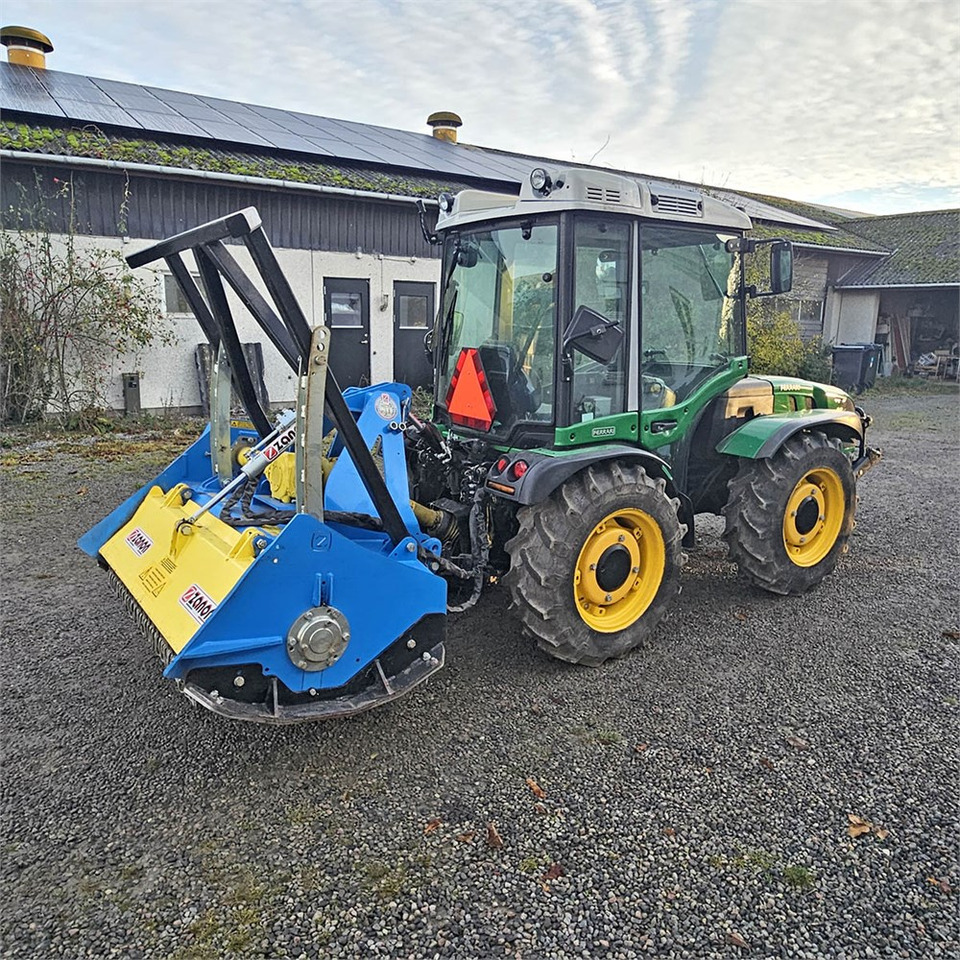 Ferrari Ferrari VEGA 95 Duelstearing - Tracteur agricole: photos 4 Ferrari Ferrari VEGA 95 Duelstearing - Tracteur agricole: photos 4
