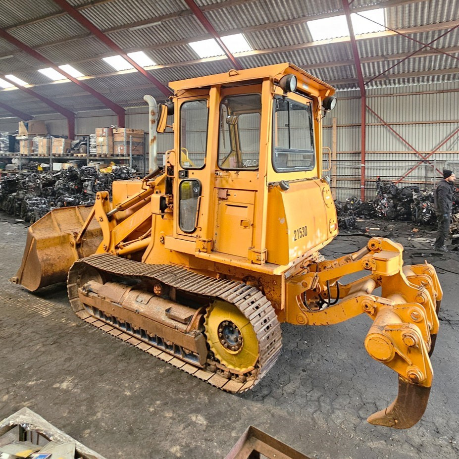 Fiat-Allis 571 FL7 B - Chargeuse sur chenilles: photos 5 Fiat-Allis 571 FL7 B - Chargeuse sur chenilles: photos 5