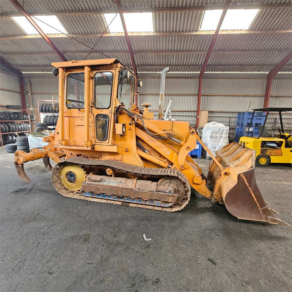 Fiat-Allis 571 FL7 B - Chargeuse sur chenilles: photos 2 Fiat-Allis 571 FL7 B - Chargeuse sur chenilles: photos 2